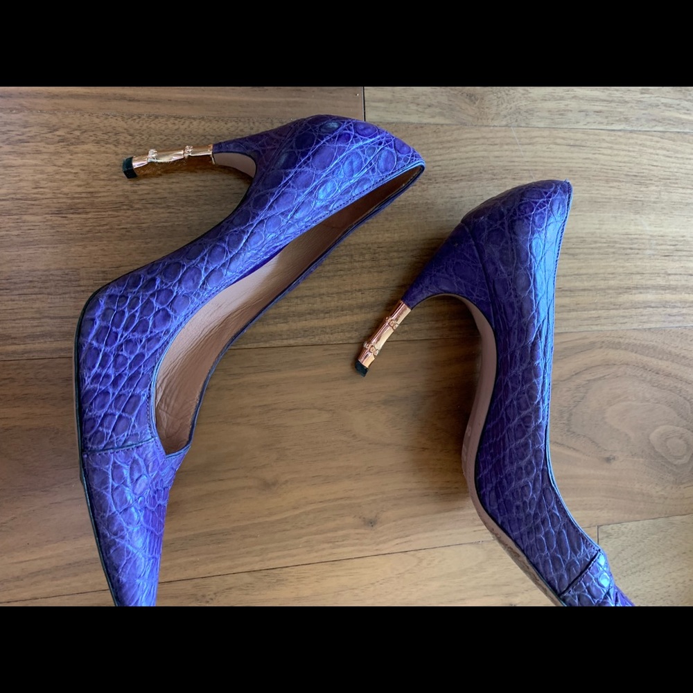 Gucci crocodile pumps with rose gold bamboo heels